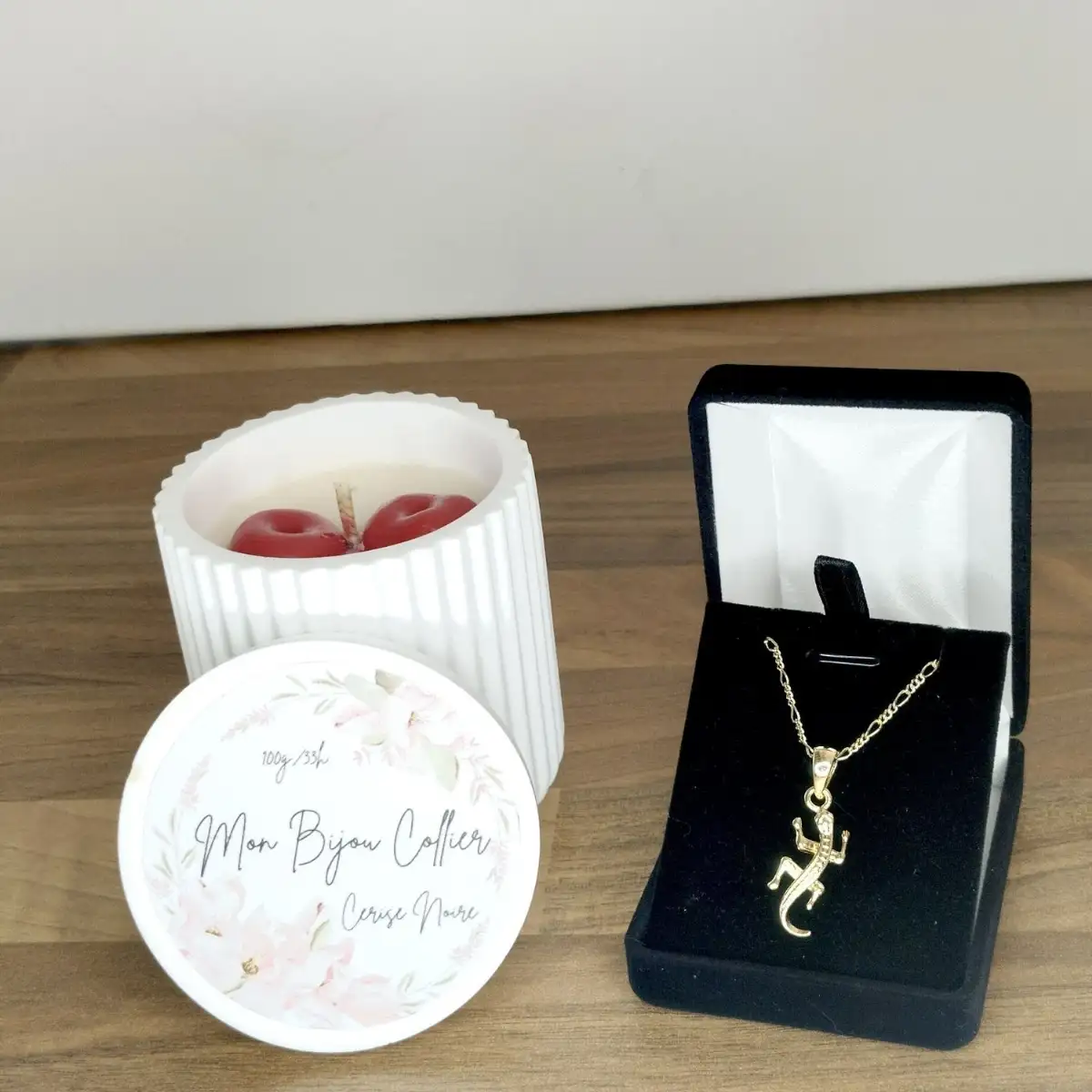 Mon bijou collier cérise noire